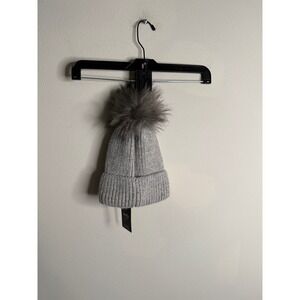 Norla NWT Canada Handmade Wool Alpaca Blend Knit Pom Pom Beanie Winter Hat‎ Gray